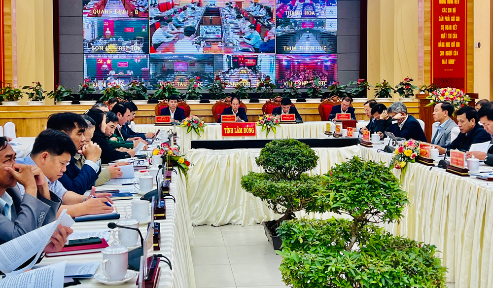 Hội nghị trực tuyến đánh giá công tác tổ chức xây dựng Đảng toàn quốc