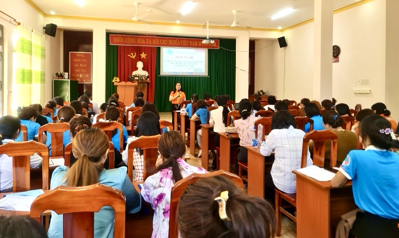 Sơ kết 3 năm xây dựng mô hình điểm “Địa chỉ tin cậy cộng đồng”
