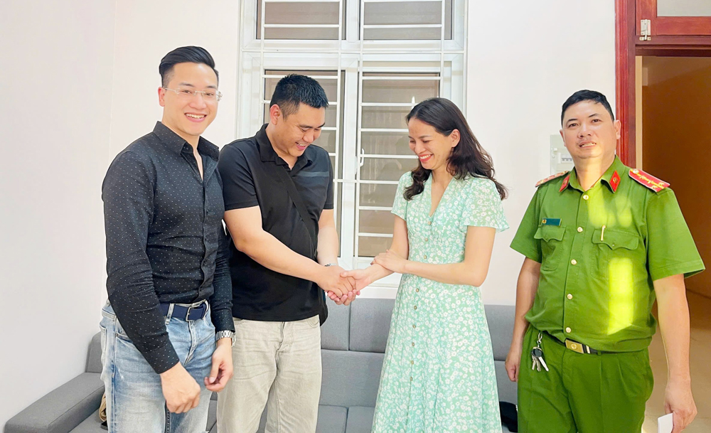 Bảo Lộc: Một phụ nữ trả lại 3,5 tỷ đồng cho người chuyển nhầm vào tài khoản