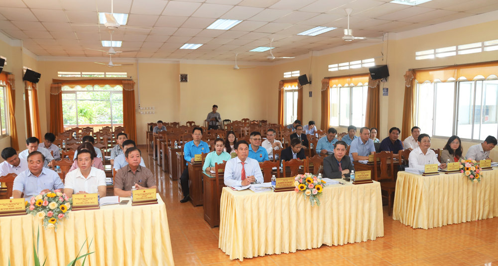 HĐND TP Bảo Lộc thông qua nghị quyết tán thành chủ trương sắp xếp đơn vị hành chính cấp tỉnh và cấp xã