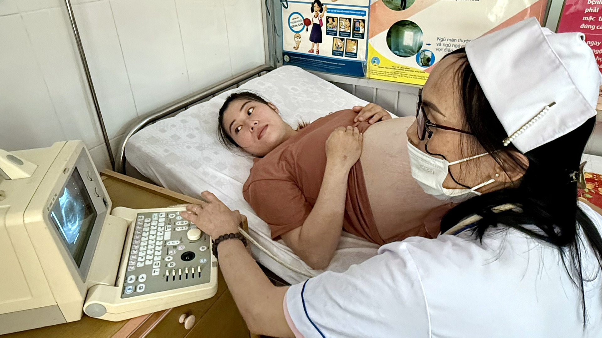 Thực trạng và giải pháp đảm bảo cân bằng giới tính khi sinh