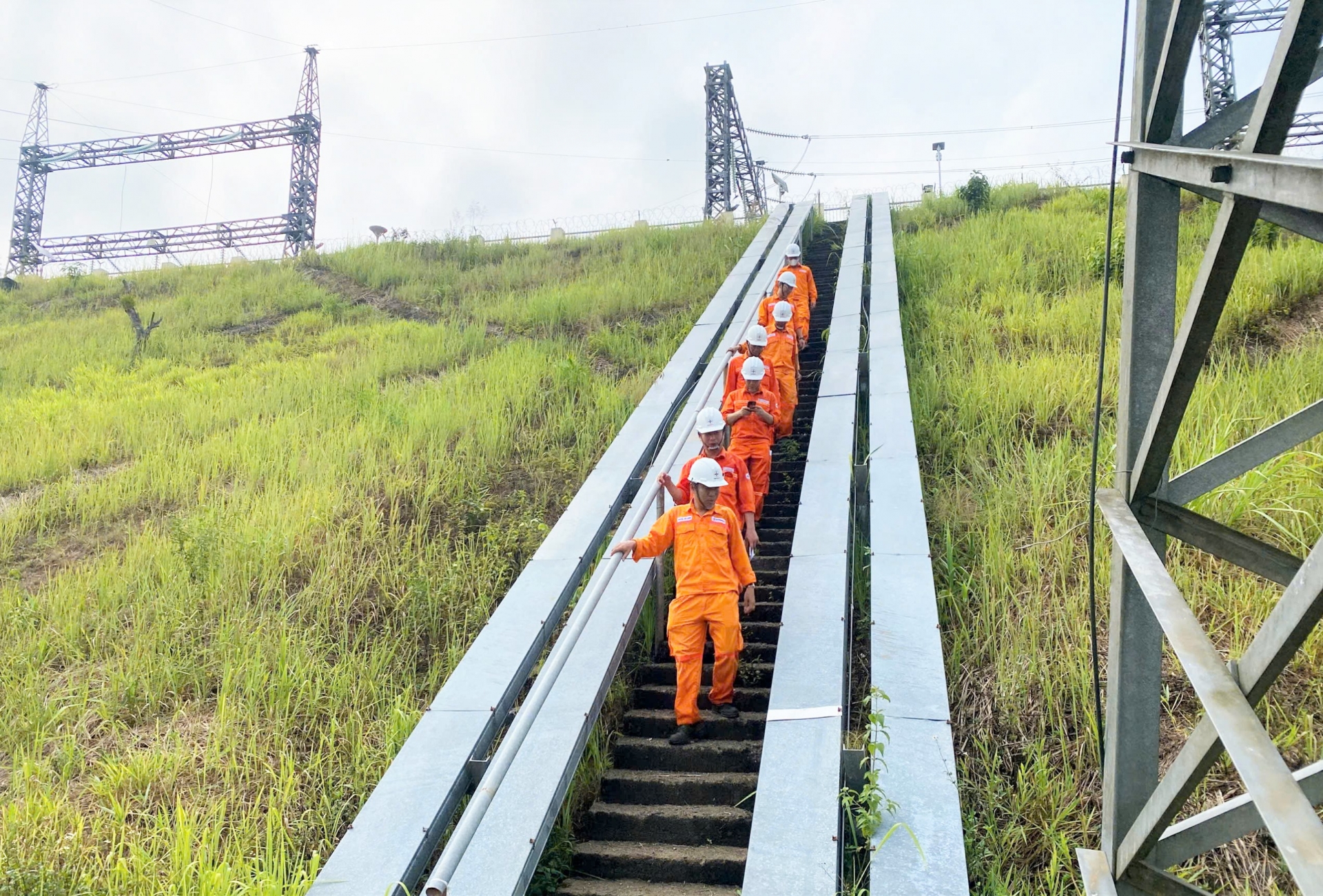 Kiểm tra công trình nhà máy thủy điện Đồng Nai 3 và 4 trước mùa mưa lũ