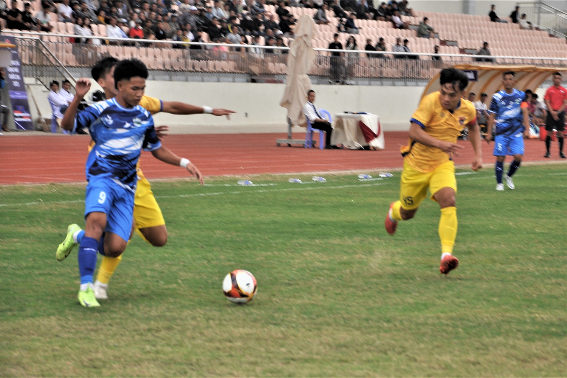 ​​​​​​​Lâm Đồng thắng 2-0 trước Đắk Lắk trong trận khai mạc Giải hạng Nhì quốc gia 2025 trên sân nhà