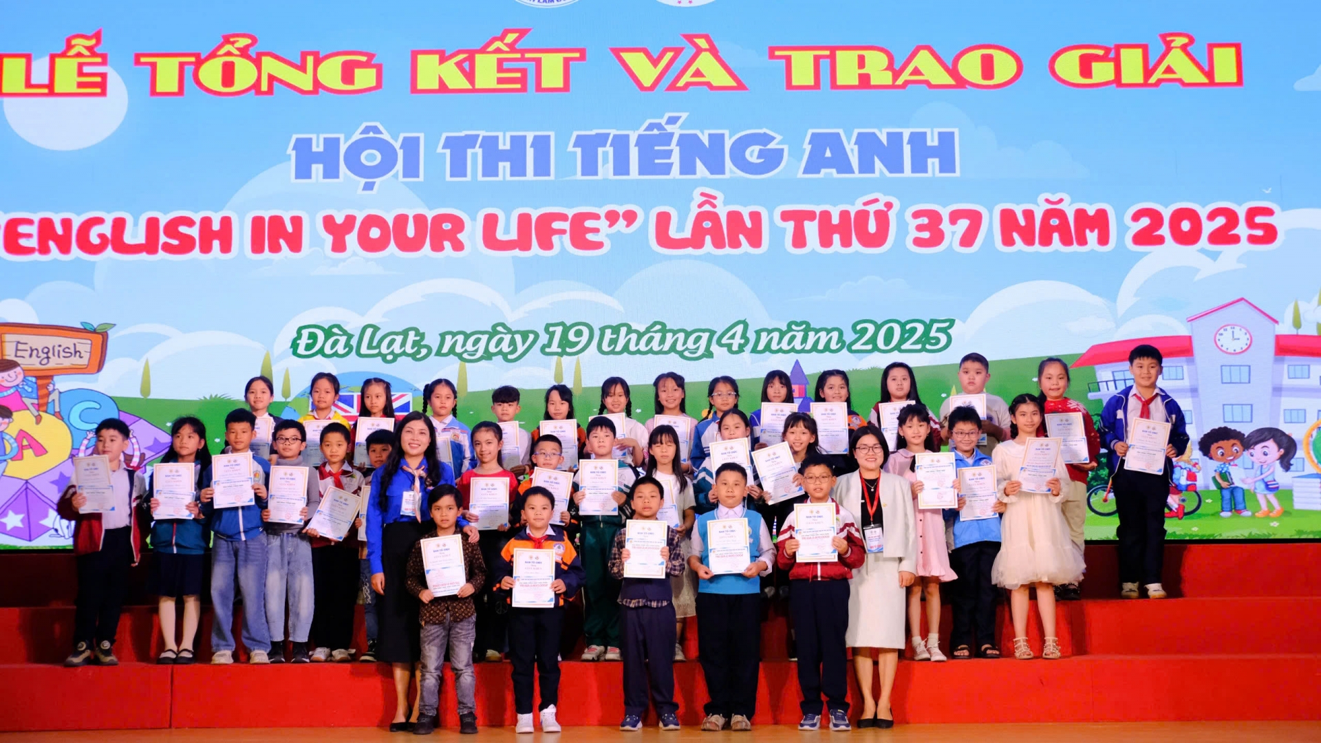 Trao 279 giải tại Hội thi Anh văn English in your life
