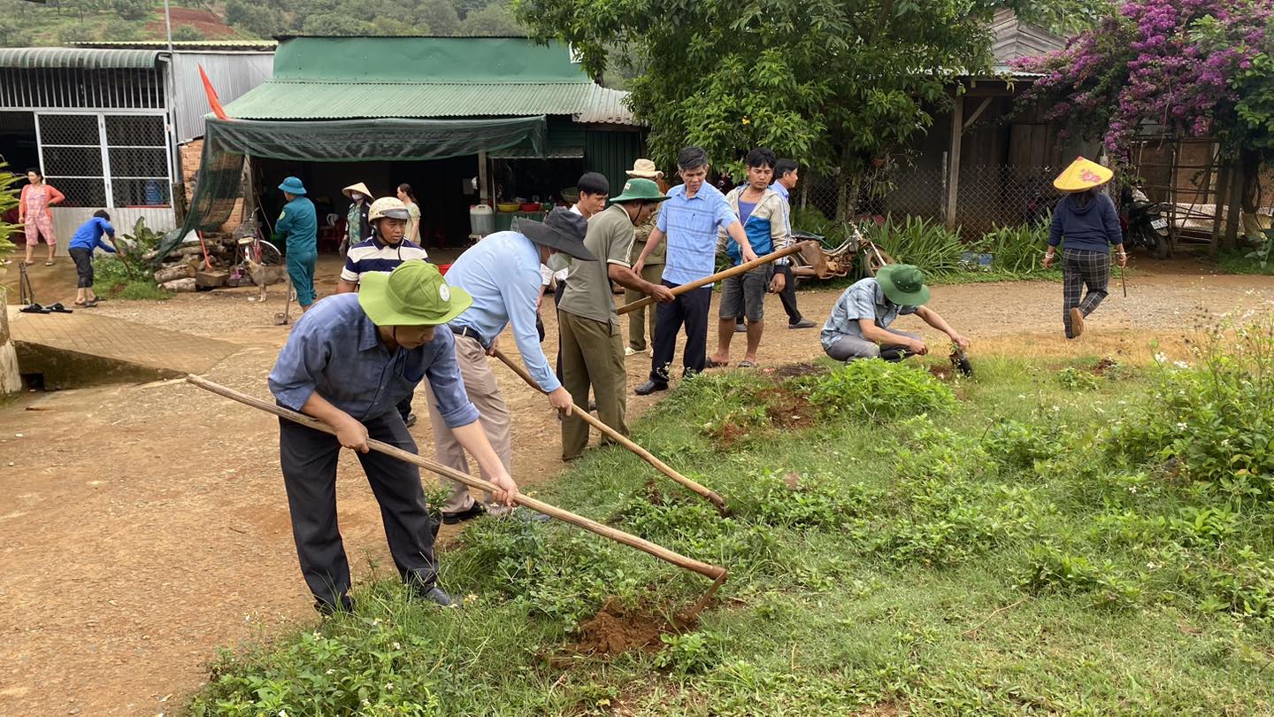 Đạ Huoai: Ra quân thực hiện công tác dân vận trong vùng đồng bào dân tộc thiểu số