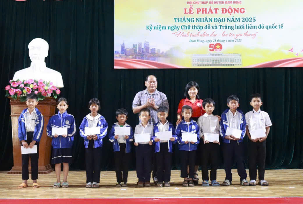 Đam Rông phát động Tháng Nhân đạo năm 2025