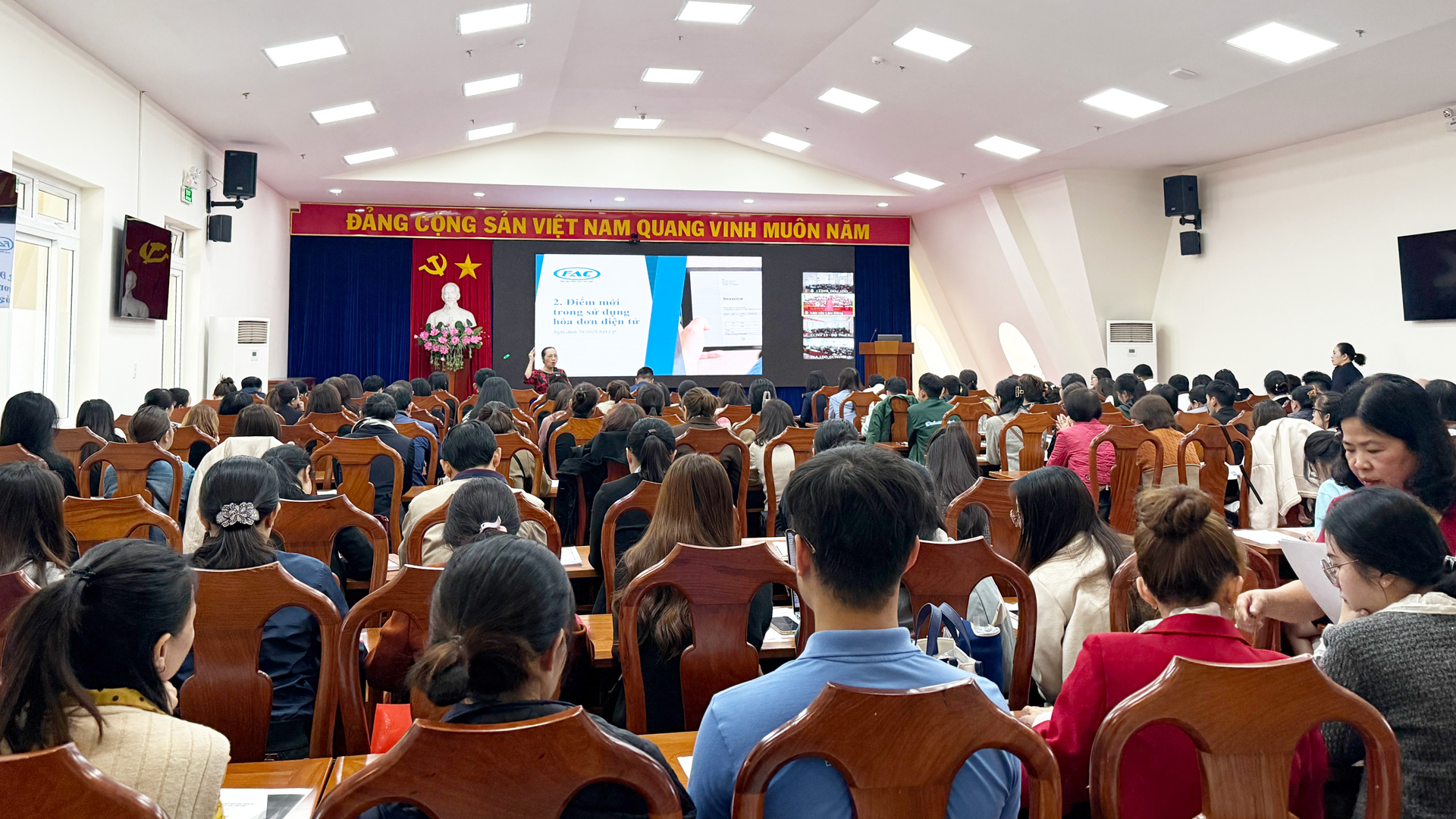 Siết chặt quản lý hóa đơn điện tử