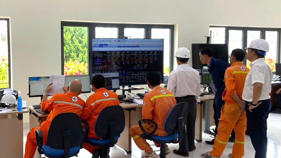Đóng điện thành công Công trình Cải tạo nâng tiết diện đường dây Trạm 220 kV Bảo Lộc – Di Linh