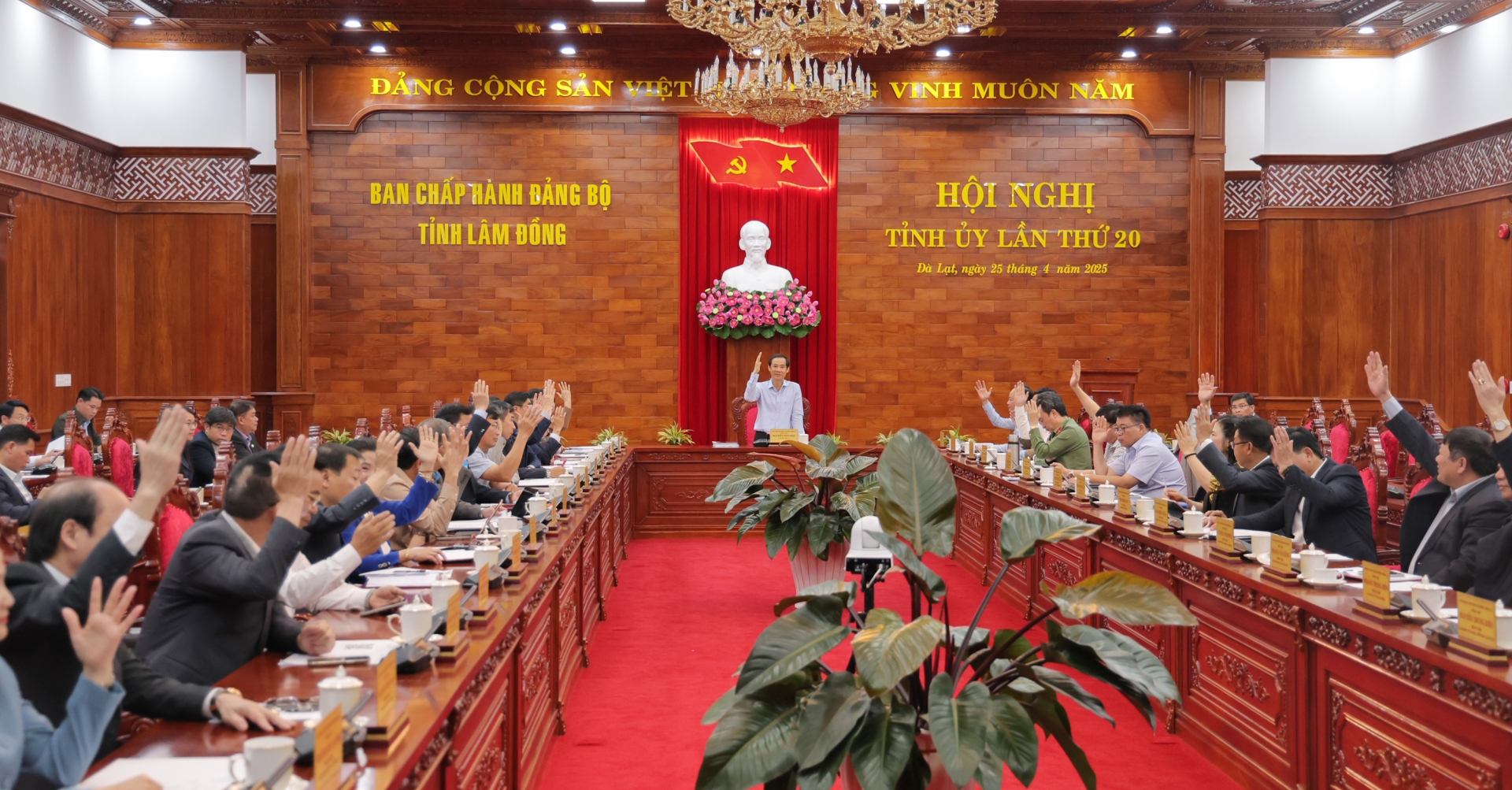 Hội nghị Tỉnh ủy Lâm Đồng lần thứ 20 thống nhất chủ trương sáp nhập tỉnh và thông qua Đề án sắp xếp đơn vị hành chính cấp xã