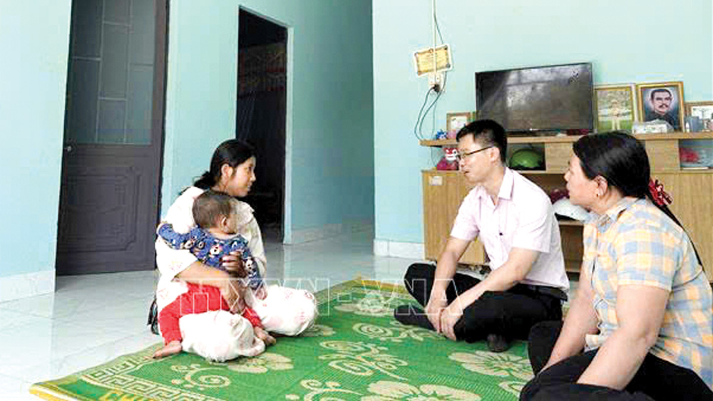 Đam Rông nỗ lực xóa nhà tạm, nhà dột nát