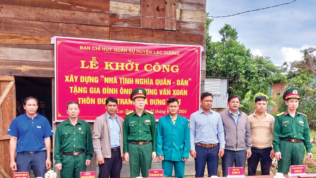 Lực lượng vũ trang huyện Lạc Dương chung tay vì người nghèo
