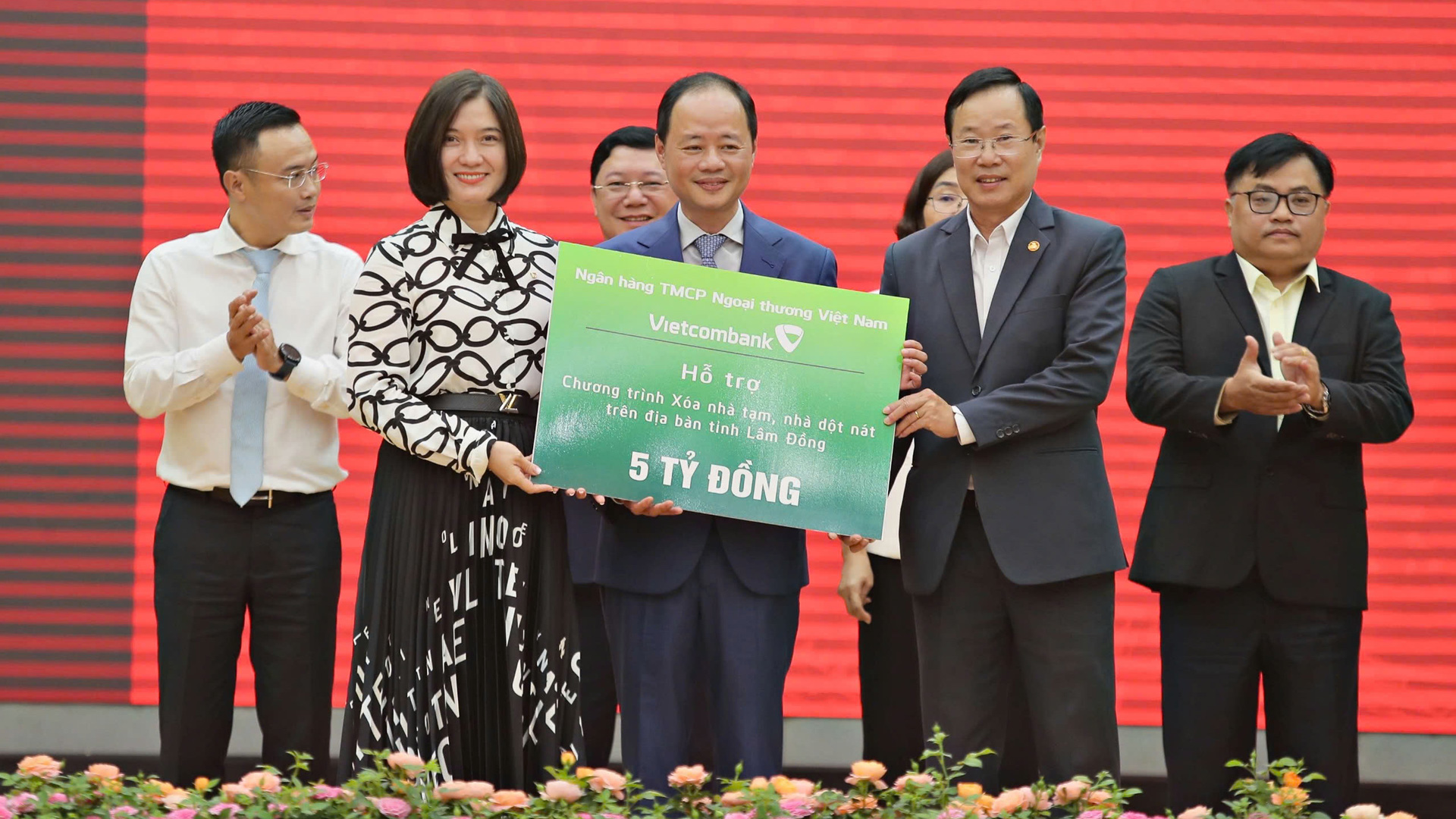 Tập trung xóa nhà tạm, một mục tiêu nhân văn