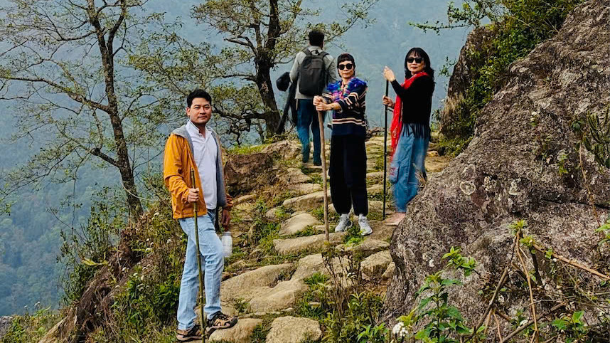 Trekking khám phá đường đá cổ Pavie