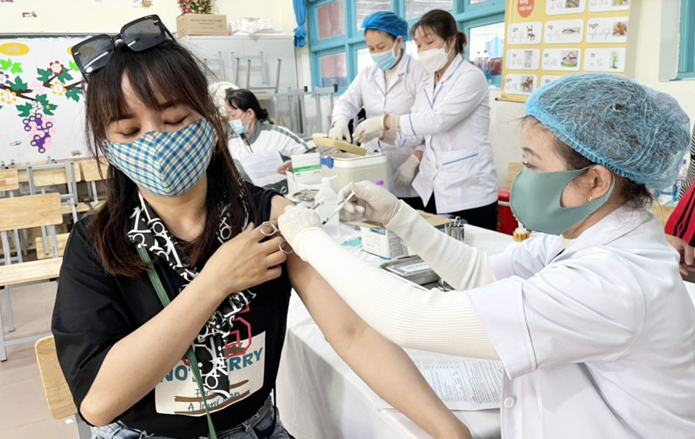 Tăng cường phòng, chống dịch Covid-19 tại nơi tập trung đông người