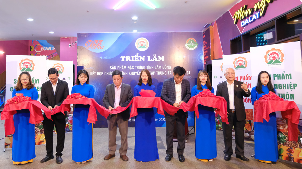 Triển lãm các sản phẩm đặc trưng tỉnh Lâm Đồng