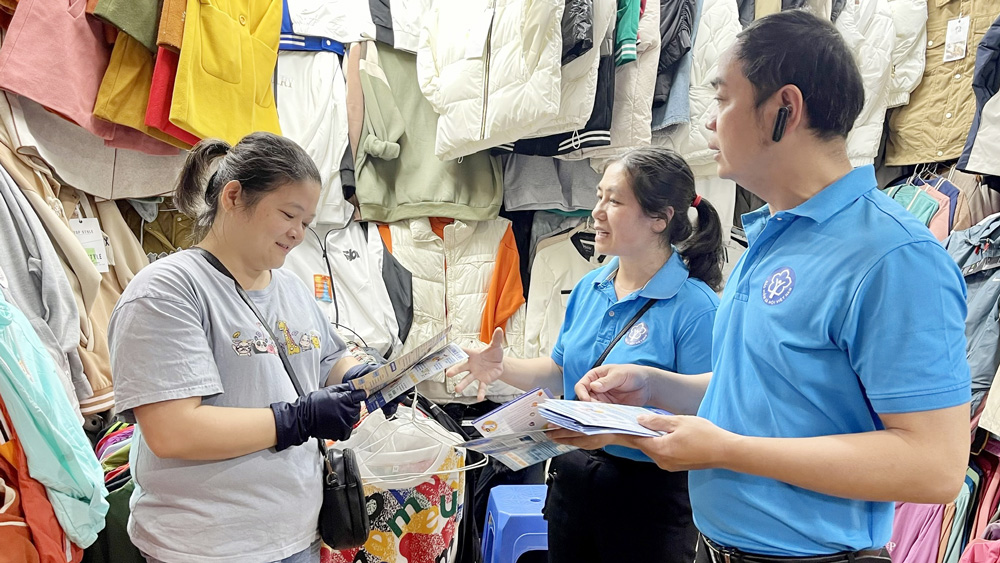 BẢO HIỂM XÃ HỘI LÂM ĐỒNG - ĐỒNG HÀNH CÙNG NGƯỜI DÂN: Tháng Vận động triển khai BHXH toàn dân