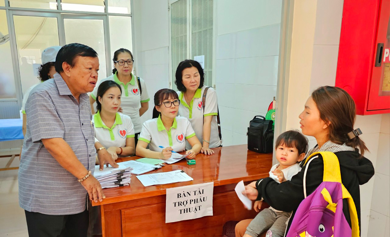500 người được khám tầm soát các bệnh lý tim mạch