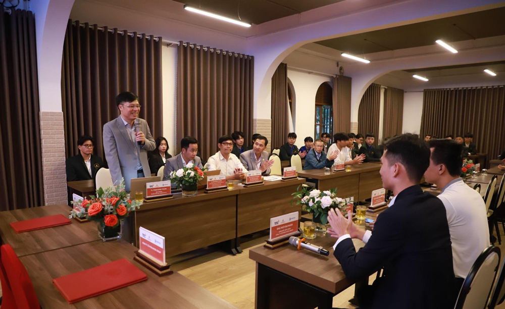 Lễ ký kết MOU giữa InterData và Trường Đại học Yersin Đà Lạt