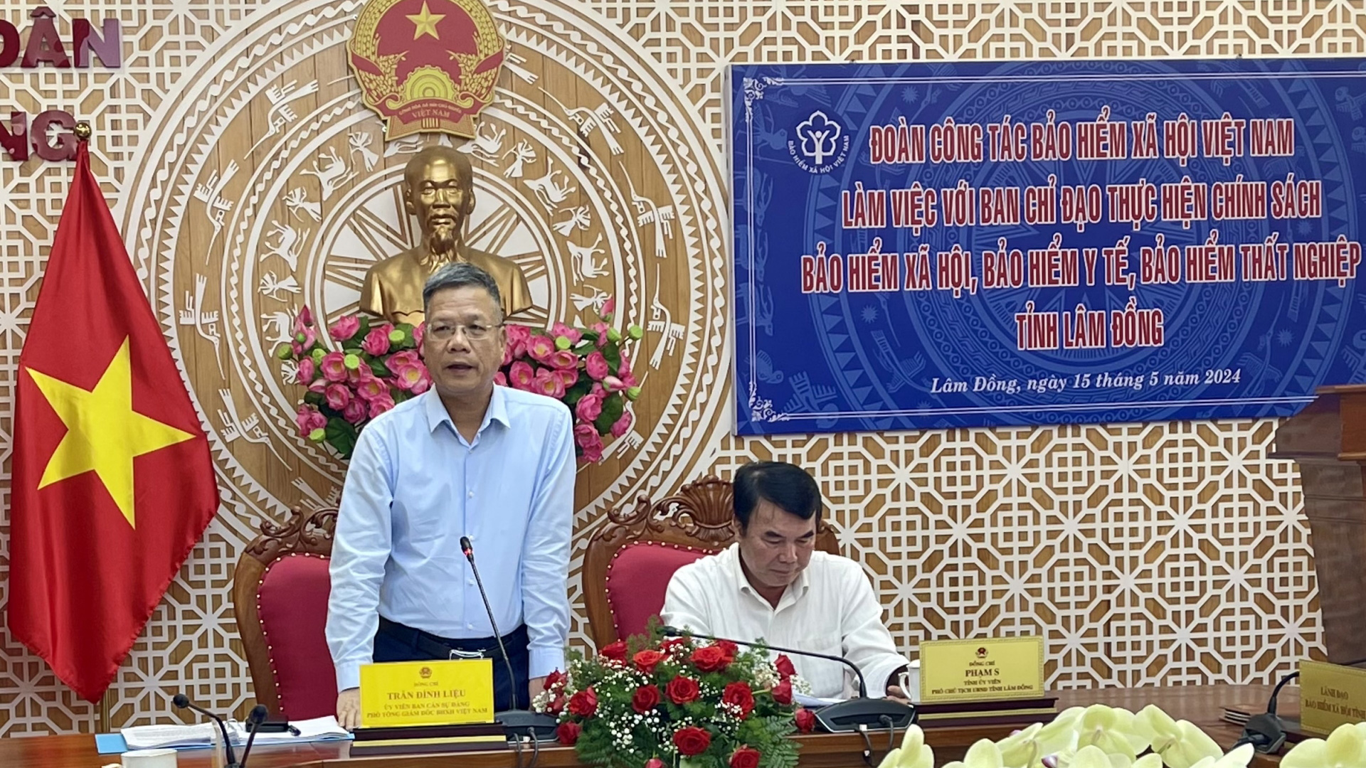 Đoàn công tác BHXH Việt Nam làm việc với Lâm Đồng