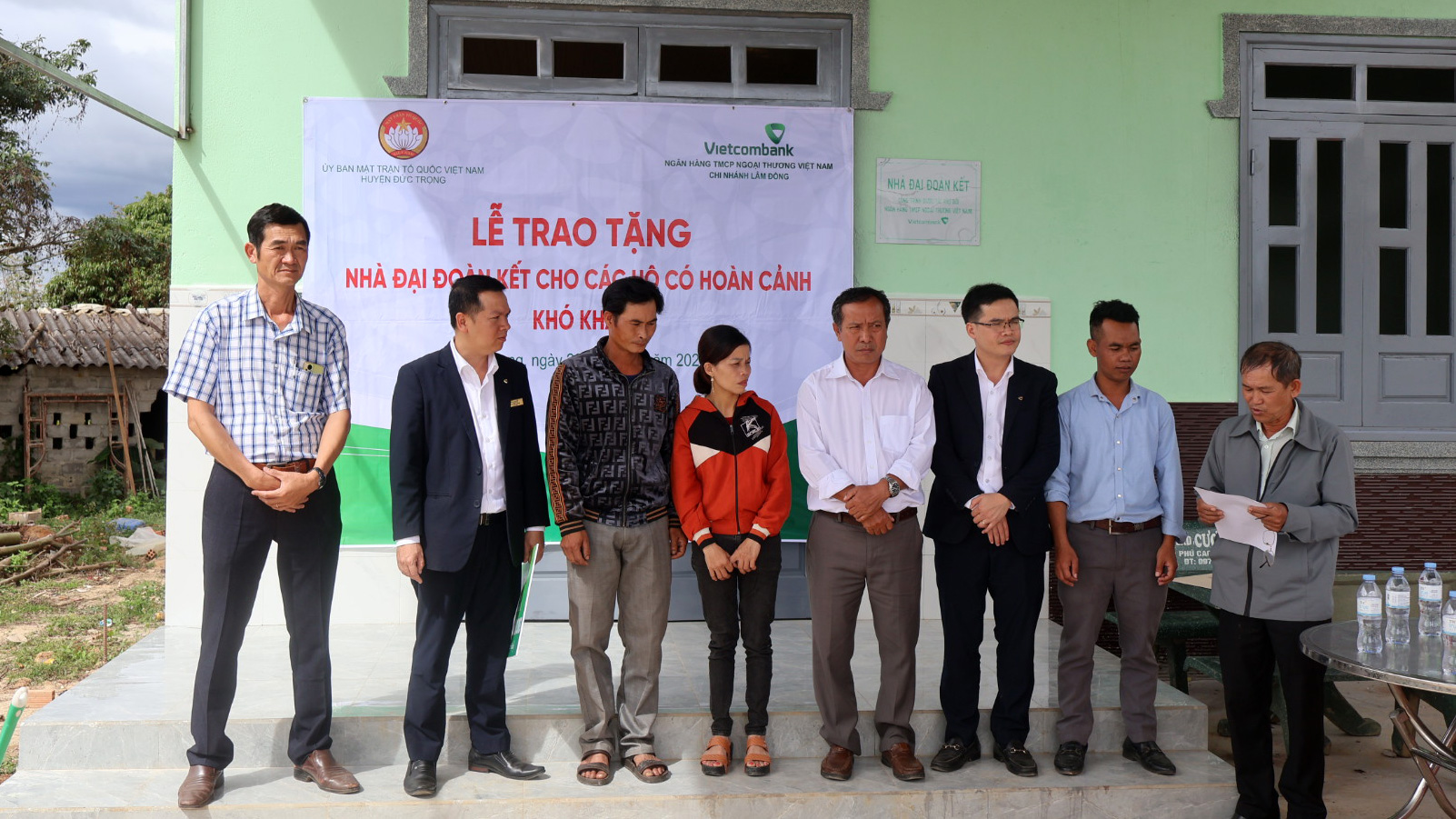 Triển khai thực hiện vận động, hỗ trợ xây dựng xóa nhà tạm, nhà dột nát trên địa bàn tỉnh