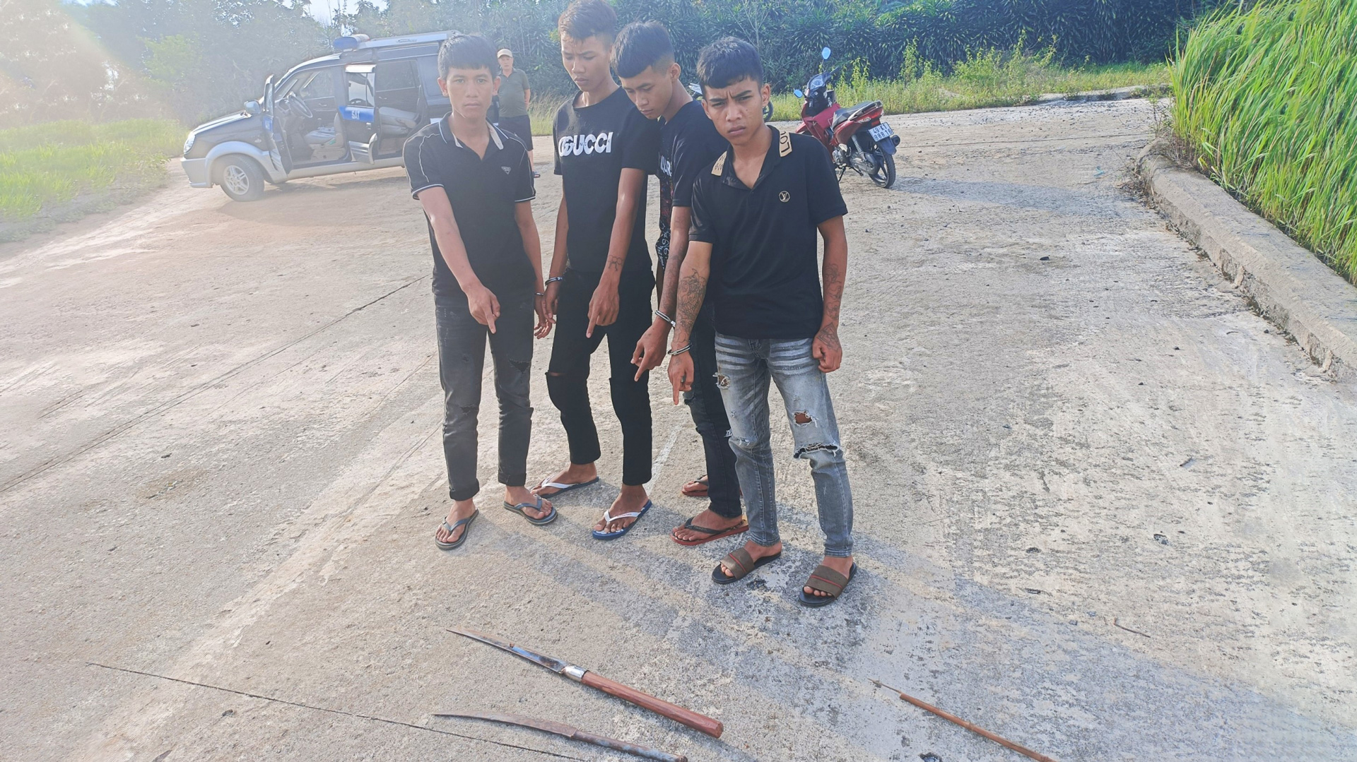 Bắt nhóm đối tượng cướp tài sản du khách lên núi Đại Bình săn mây