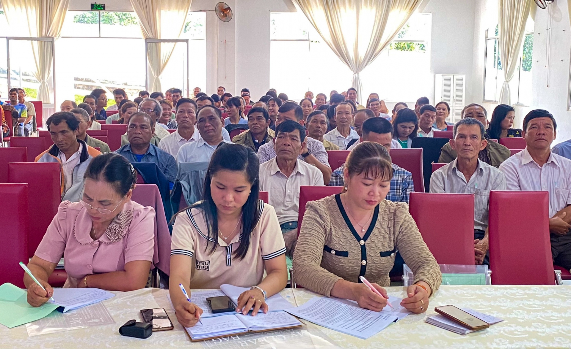 Nâng cao năng lực hoạt động bình đẳng giới vùng đồng bào DTTS và miền núi