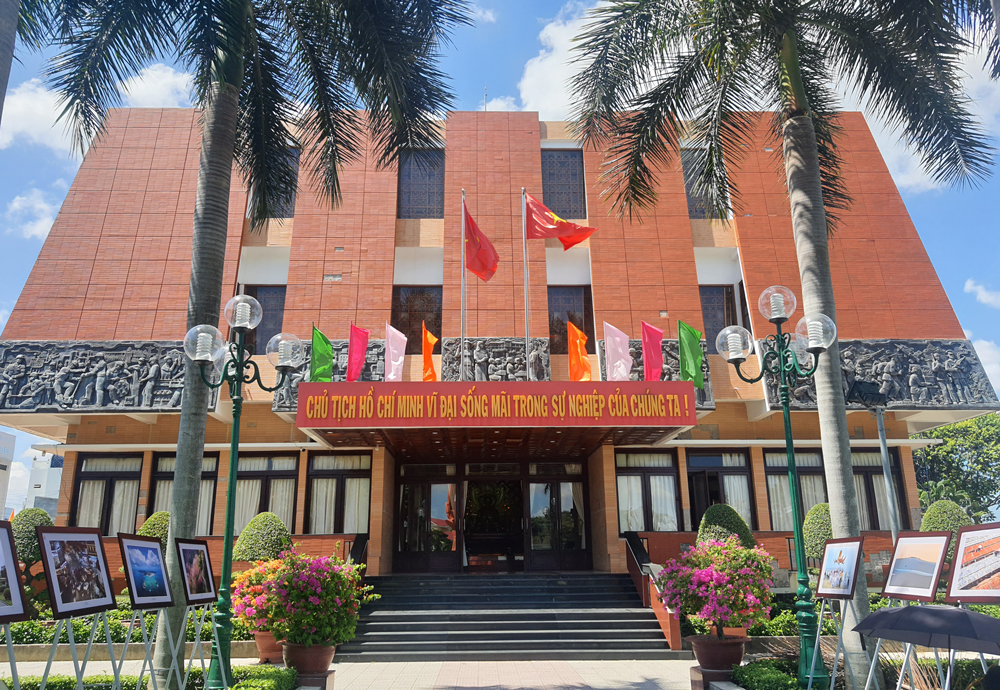 Về thăm Trường Dục Thanh