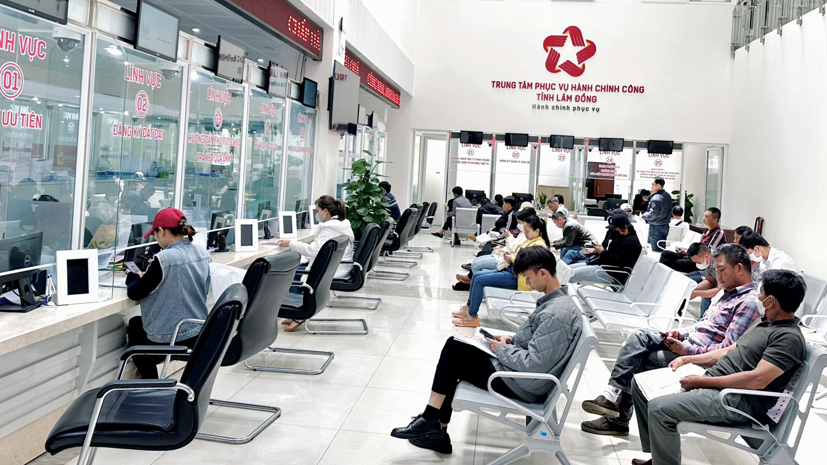 Ðẩy mạnh các phong trào thi đua trong tỉnh