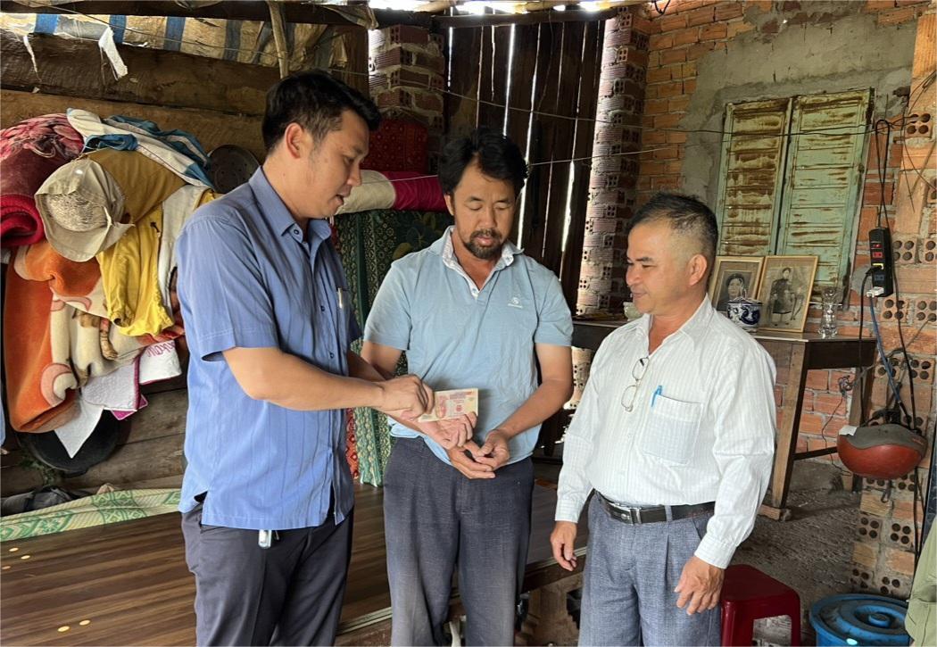 Vận động hỗ trợ hơn 82 triệu đồng cho gia đình khó khăn bị ảnh hưởng thiên tai