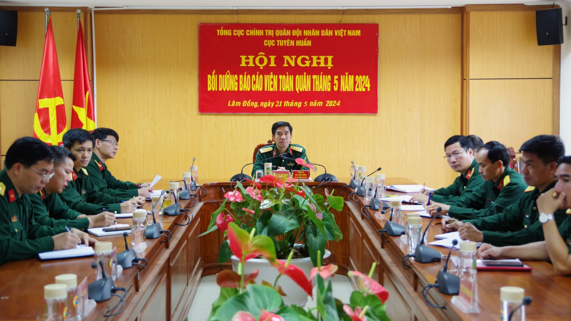 Hội nghị bồi dưỡng báo cáo viên toàn quân tháng 5/2024