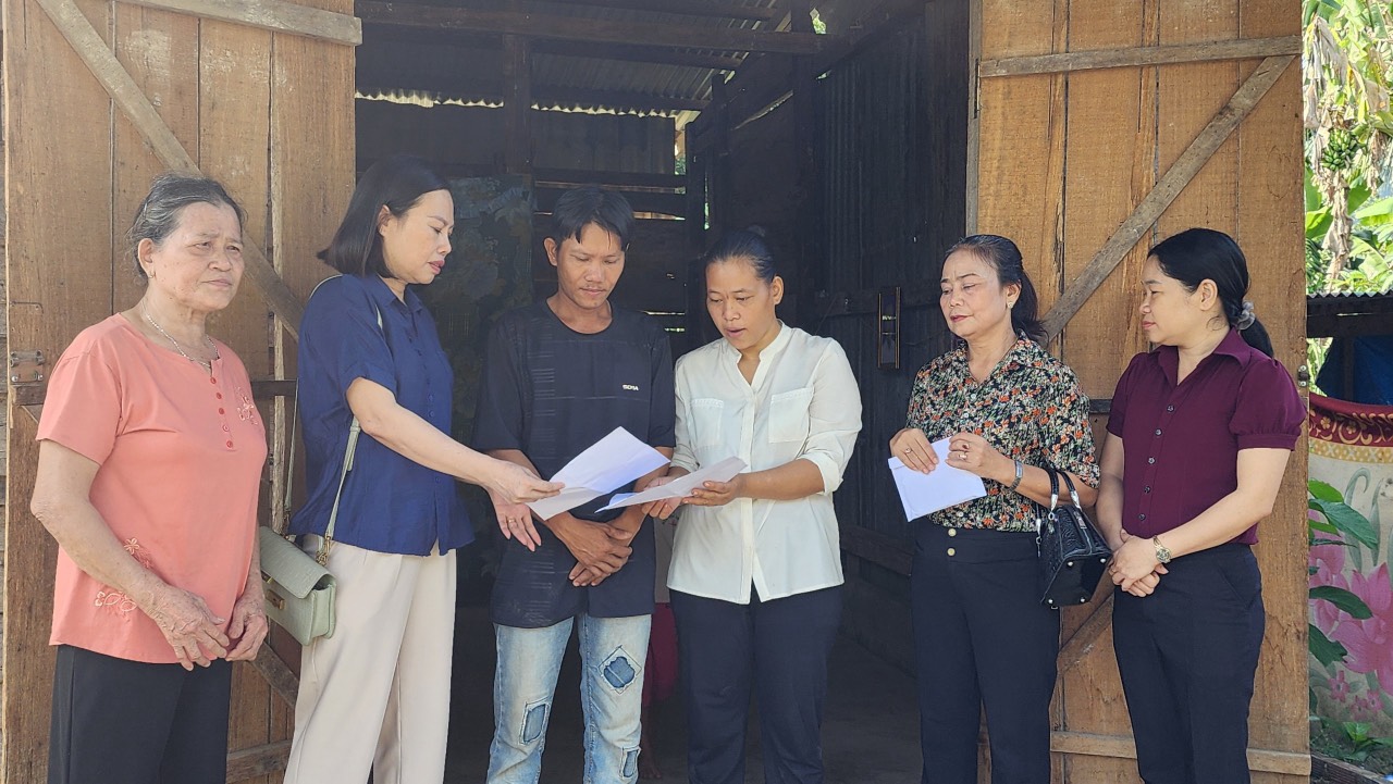 Hỗ trợ gia đình có trẻ bị đuối nước tại Đạ Huoai