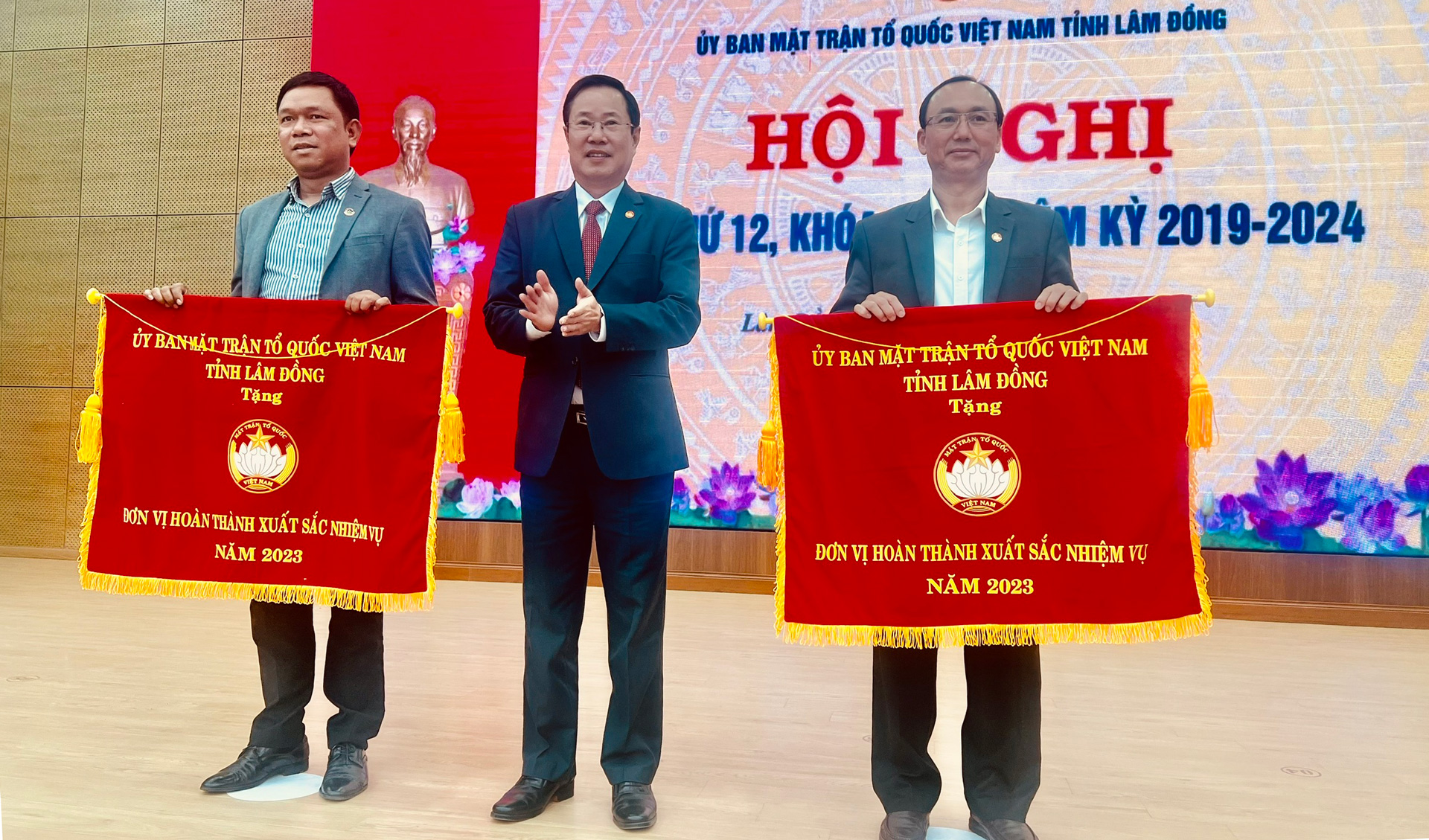 Đoàn kết thi đua vượt chỉ tiêu Nghị quyết đề ra