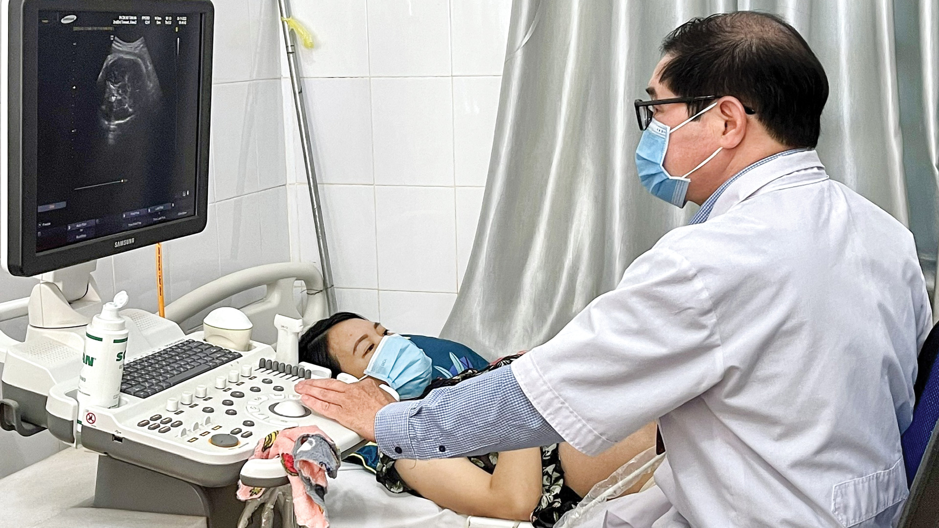 Củng cố, hoàn thiện, nâng cao chất lượng hoạt động của y tế cơ sở