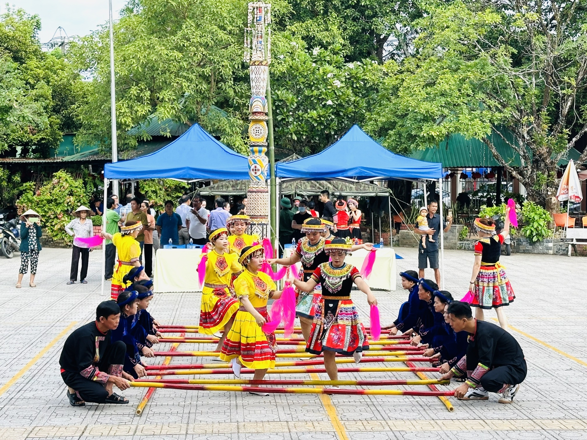 Đạ Tẻh: Sôi nổi Ngày hội Văn hóa - Thể thao các dân tộc