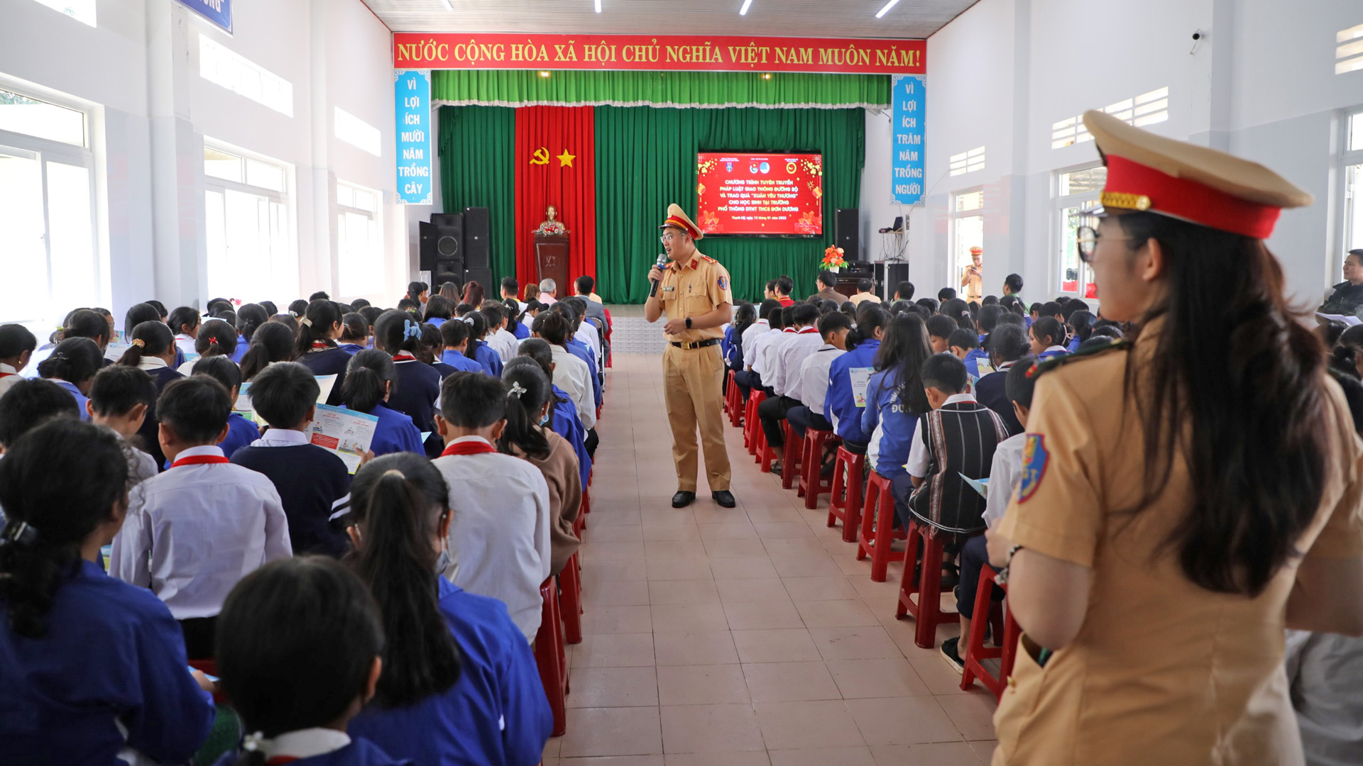 Cần đổi mới cách thức truyền thông -  giáo dục ATGT cho học sinh