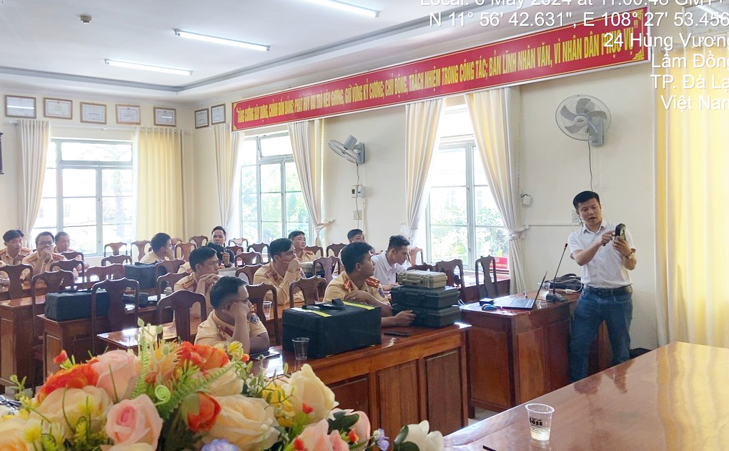 Công an Lâm Đồng tập huấn kỹ năng sử dụng các thiết bị nghiệp vụ