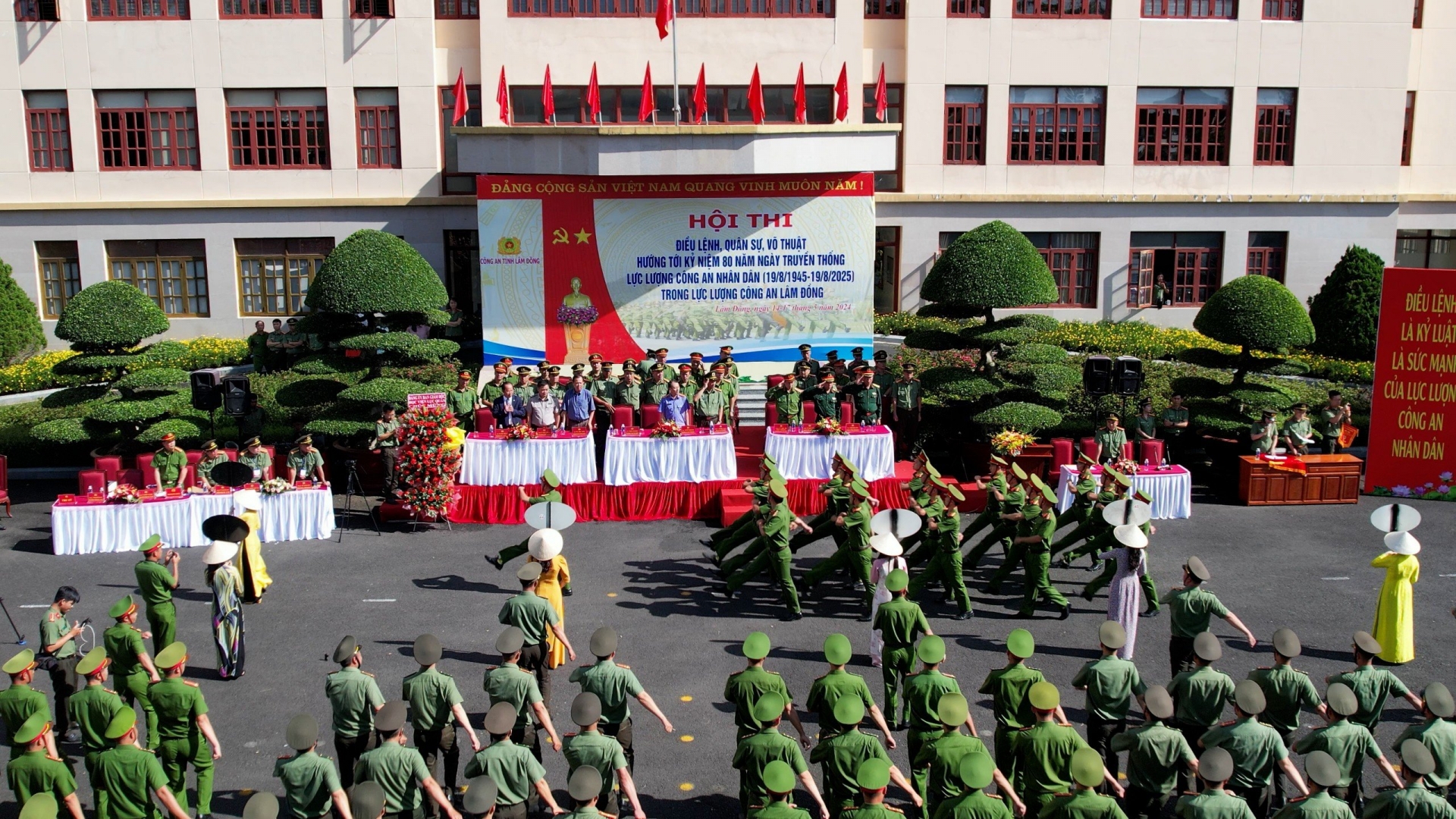 Khai mạc Hội thi điều lệnh, bắn súng, võ thuật Công an nhân dân năm 2024
