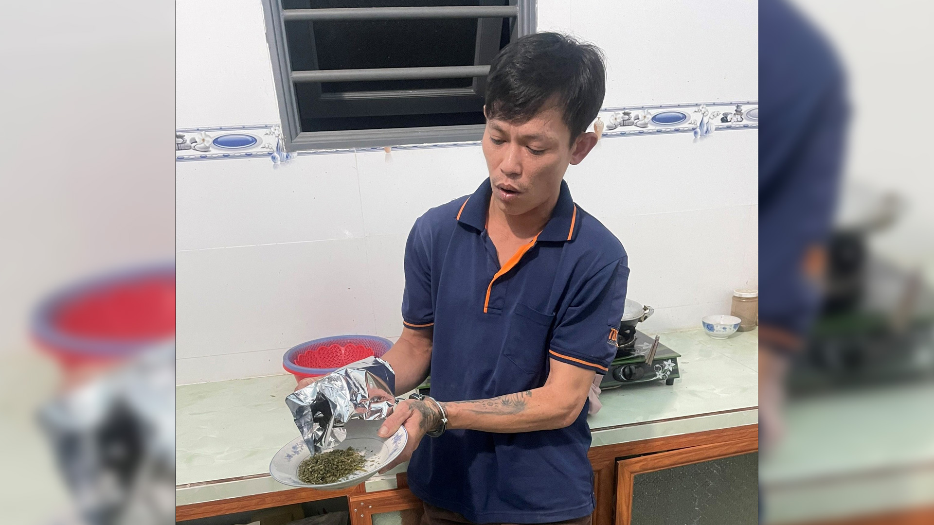 Cát Tiên: Bắt quả tang đối tượng tàng trữ cỏ Mỹ