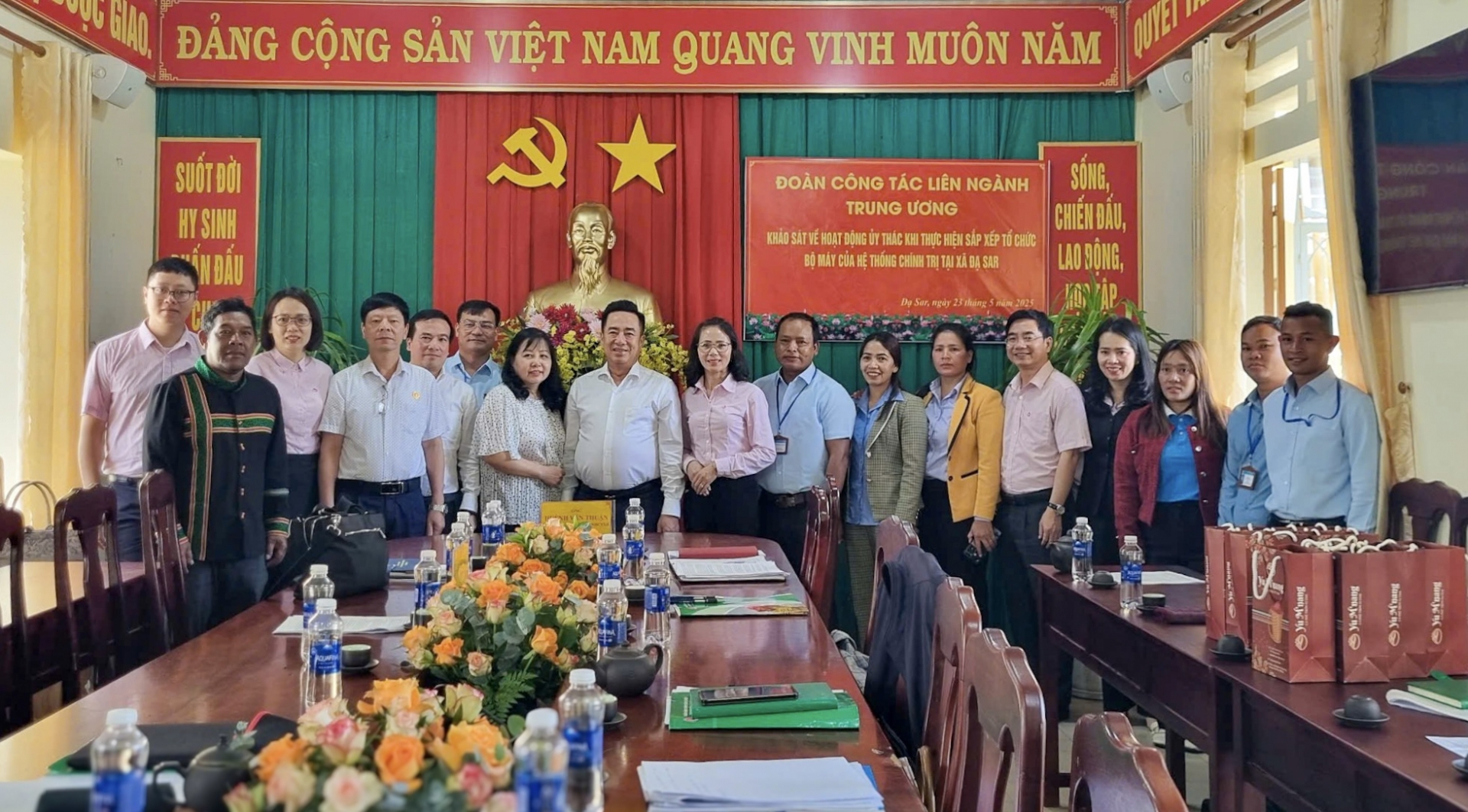 Ngân hàng Chính sách Xã hội Việt Nam khảo sát hoạt động uỷ thác tín dụng chính sách tại Lạc Dương