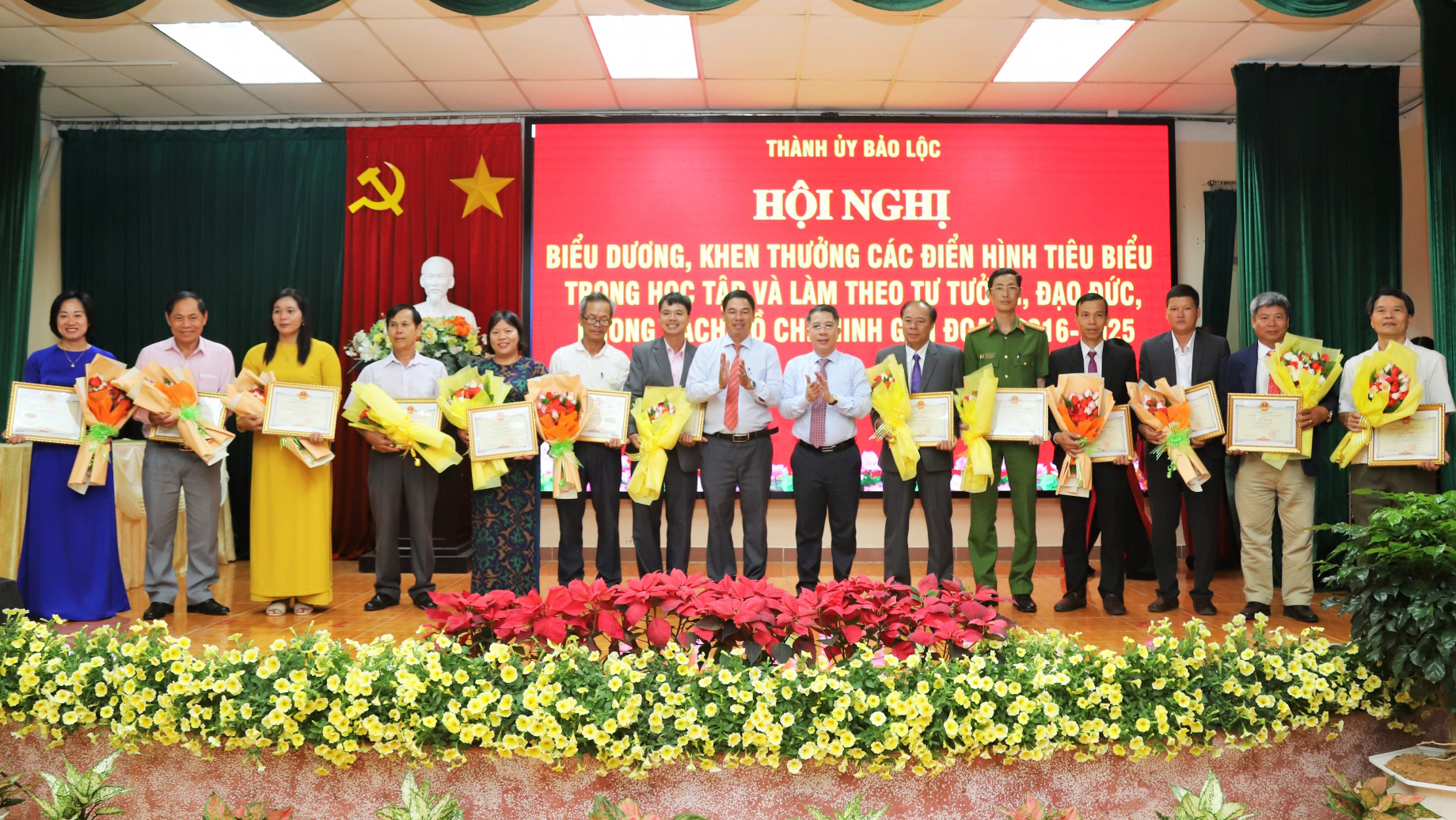 Bảo Lộc tổng kết 10 năm thực hiện Chỉ thị 05 của Bộ Chính trị