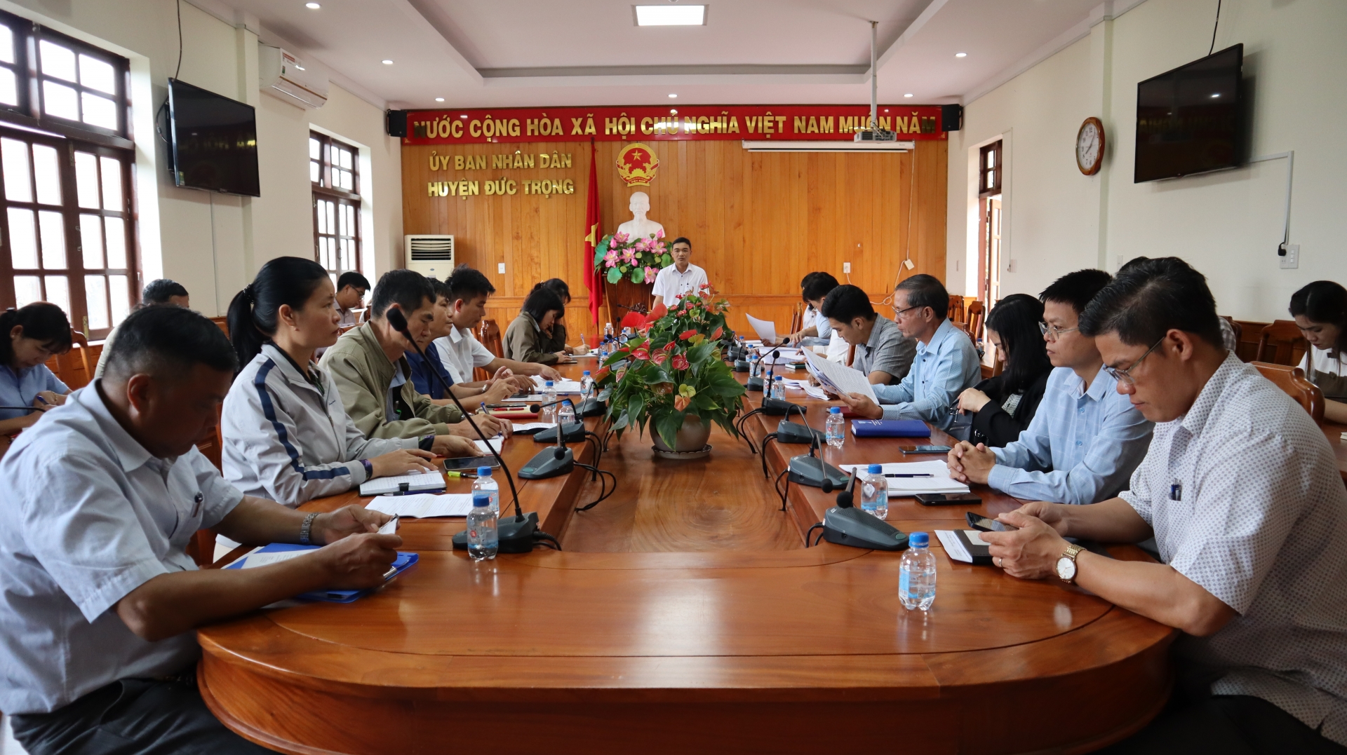 Giải ngân vốn chương trình mục tiêu quốc gia đạt thấp, huyện Đức Trọng bàn giải pháp đẩy nhanh tiến độ