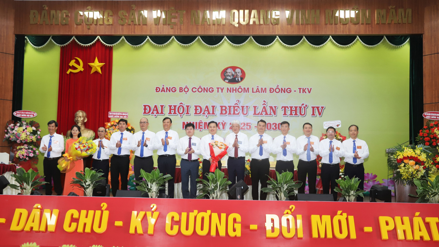 Đại hội Đảng bộ Công ty Nhôm Lâm Đồng nhiệm kỳ 2025 – 2030: Xây dựng Đảng trong sạch, vững mạnh, xây dựng Công ty Nhôm Lâm Đồng phát triển ổn định, bền vững