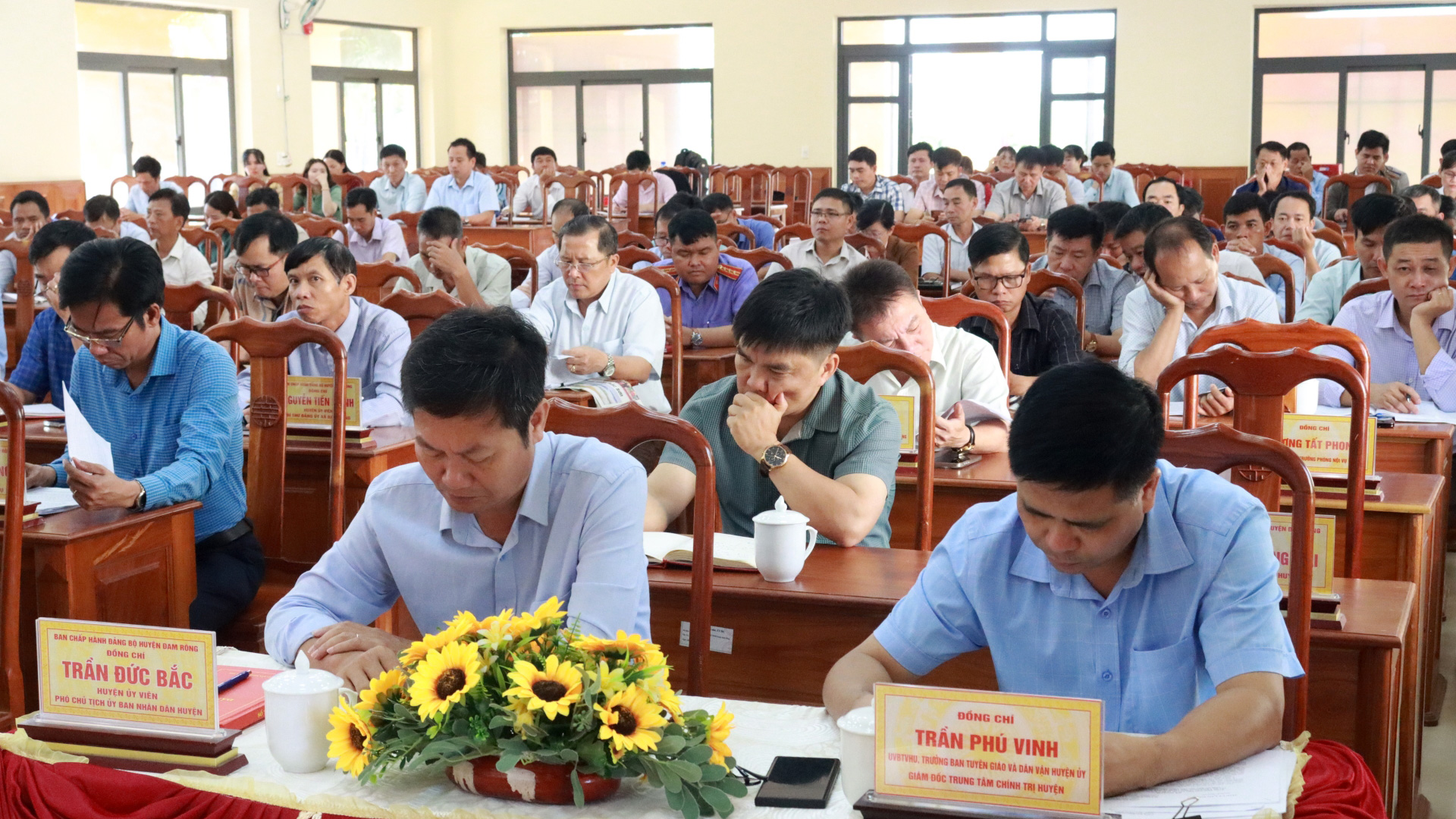 Đam Rông tổ chức học tập, quán triệt, tuyên truyền các văn bản của Trung ương và của tỉnh
