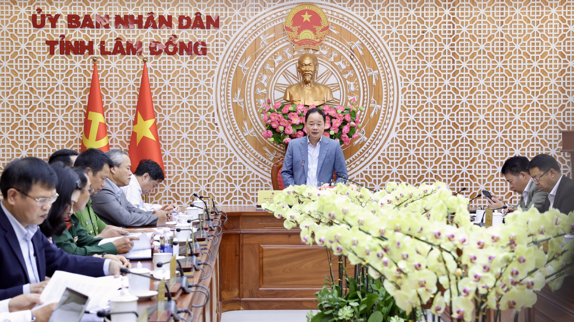 Chủ tịch UBND tỉnh Trần Hồng Thái chủ trì Hội nghị đánh giá tình hình kinh tế - xã hội tháng 4