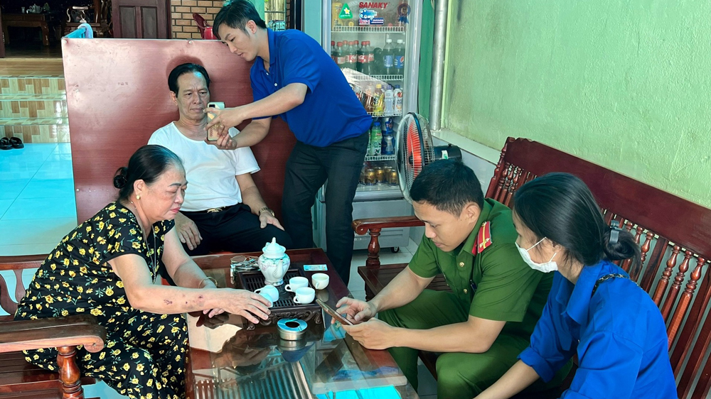 Đến hết tháng 7/2025, đảm bảo 100% đối tượng hưởng chính sách an sinh xã hội được chi trả qua tài khoản