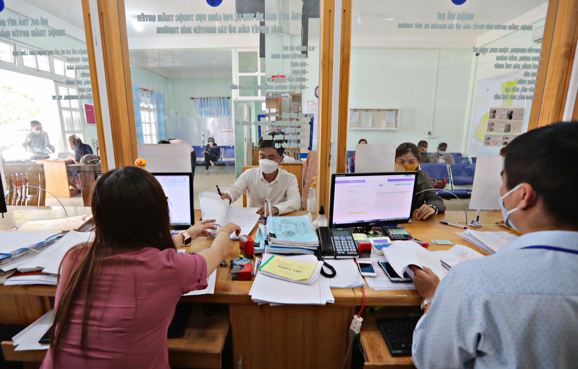 Tỉnh uỷ Lâm Đồng ban hành quy định tạm thời về tiêu chuẩn để bố trí chức danh lãnh đạo, quản lý cấp xã sau sắp xếp