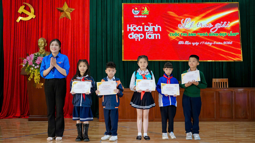 Đà Lạt: Tuyên dương 52 Thanh niên tiên tiến làm theo lời Bác