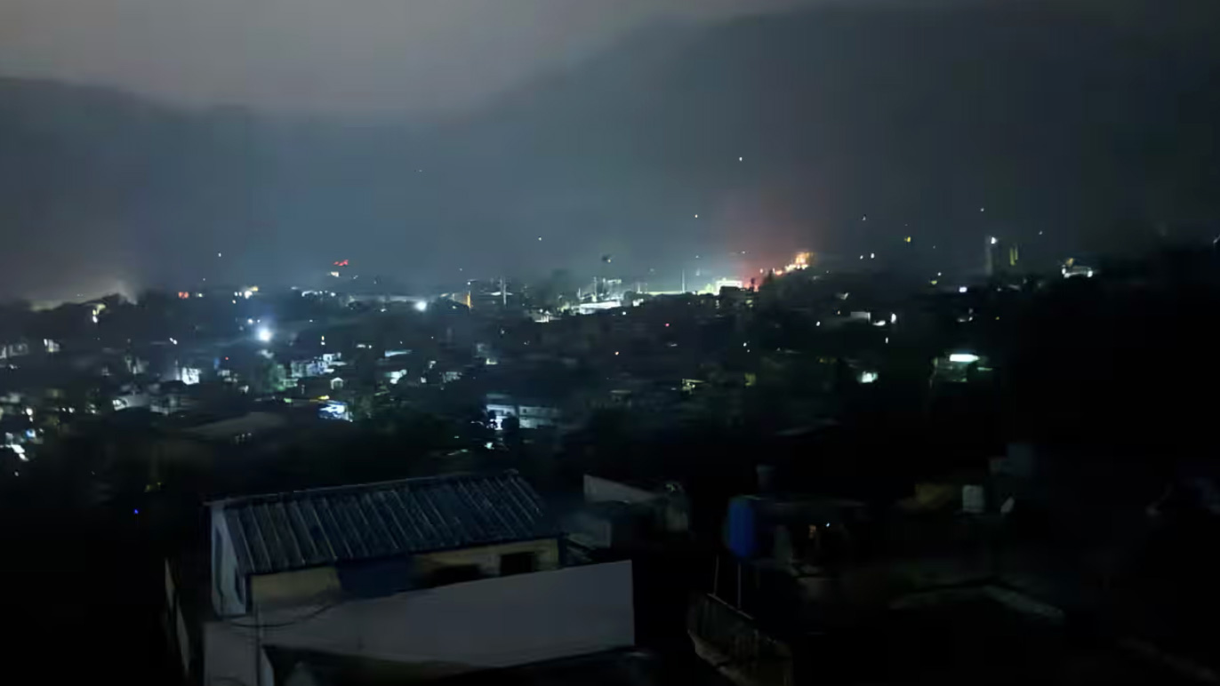 Ấn Độ tấn công quân sự vào 9 địa điểm ở Pakistan, Islamabad tuyên bố đáp trả mạnh mẽ