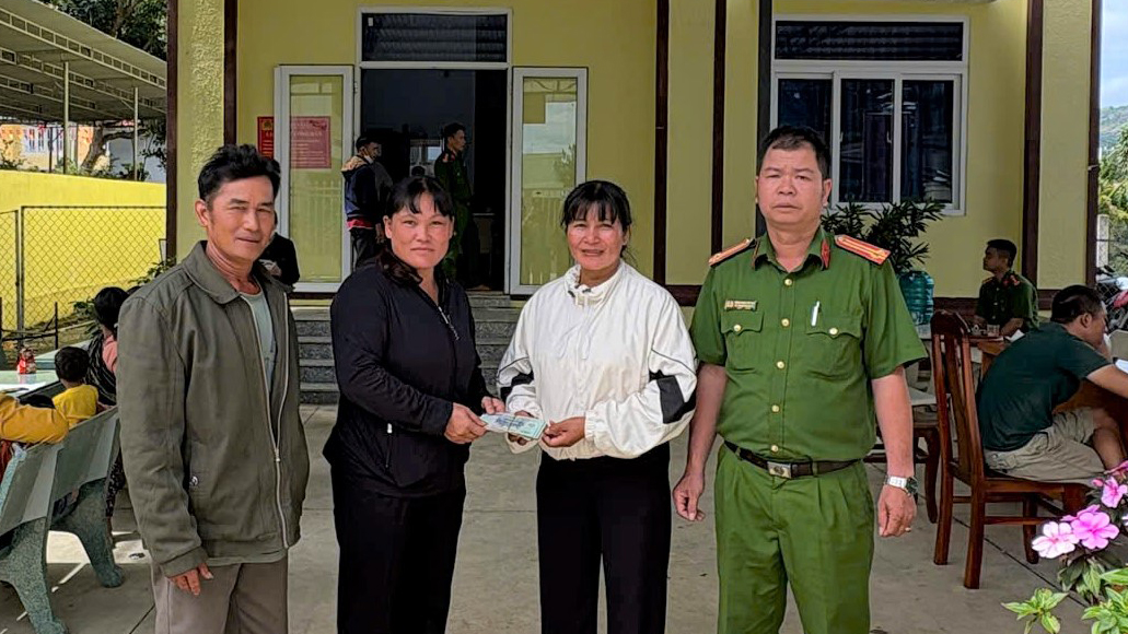 Bảo Lâm: Người phụ nữ trả lại hơn 14 triệu đồng nhặt được