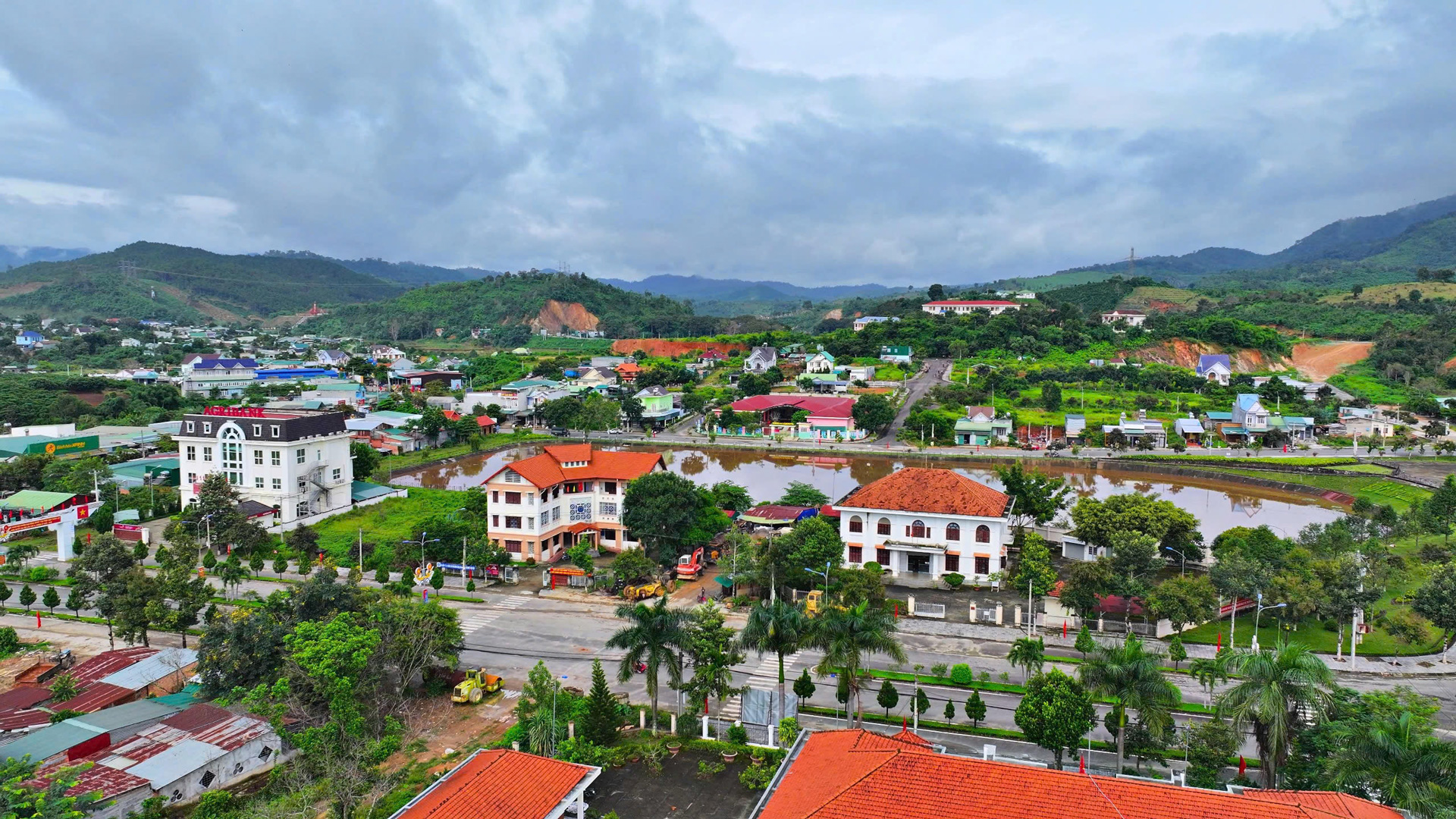 Đam Rông: Phân công các tổ công tác hướng dẫn chuẩn bị văn kiện Đại hội Đảng bộ các xã sau sáp nhập